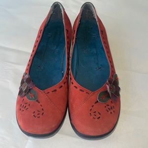 Hush Puppies Leather Upper Shoes